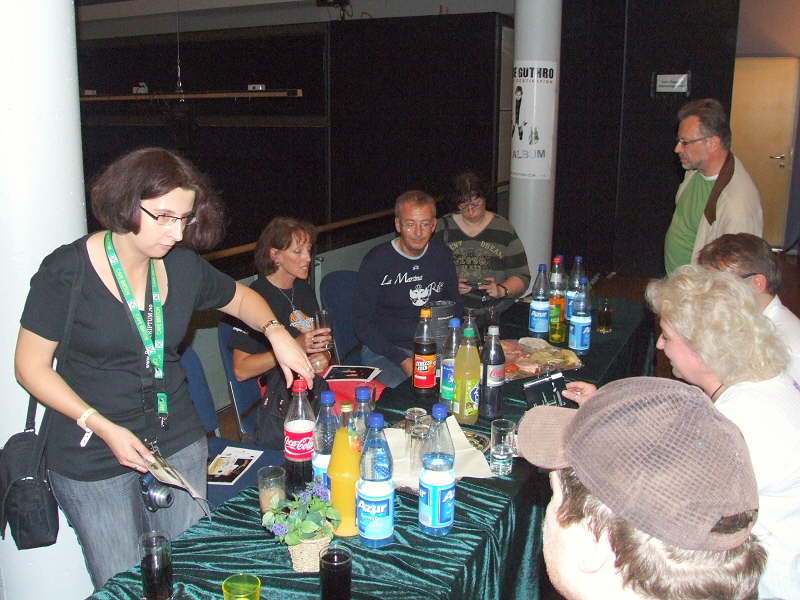 k-01_BruceGuthro_M&G_20090910